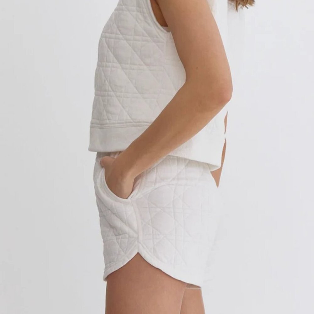 ENTRO Textured Half-Zip Lightweight Sweater Top And Shorts Set - Picture 8 of 13